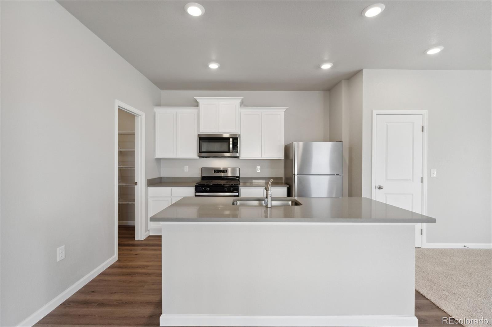 MLS Image #2 for 3004  oxley street,strasburg, Colorado