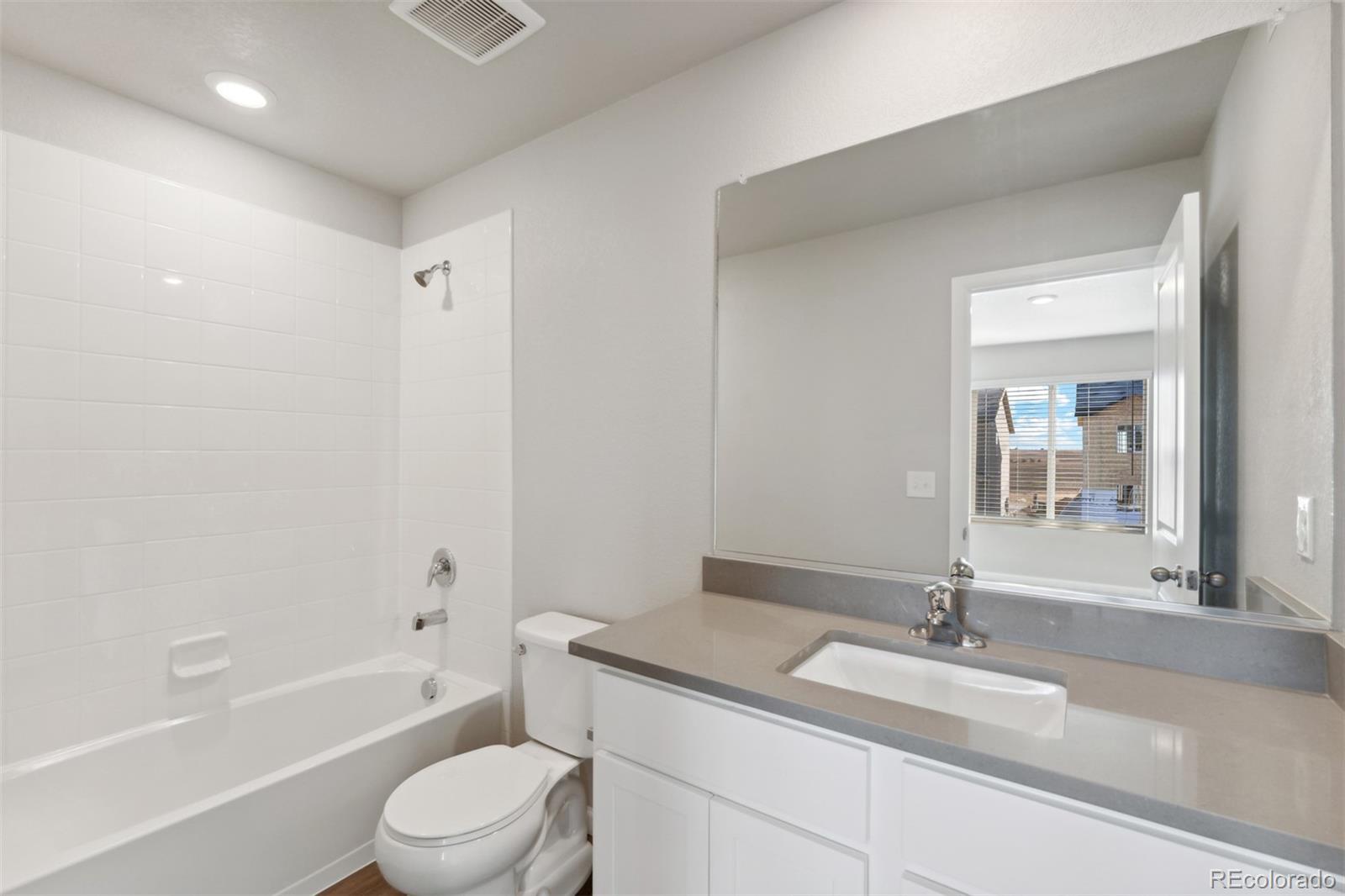 MLS Image #6 for 3004  oxley street,strasburg, Colorado