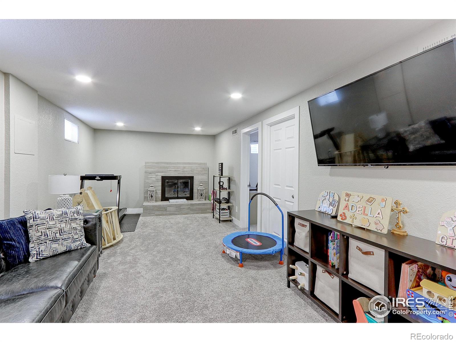 MLS Image #18 for 2136 s balsam court,lakewood, Colorado