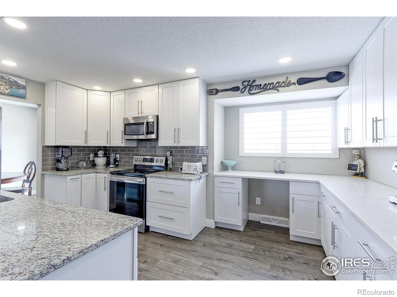 MLS Image #4 for 2136 s balsam court,lakewood, Colorado