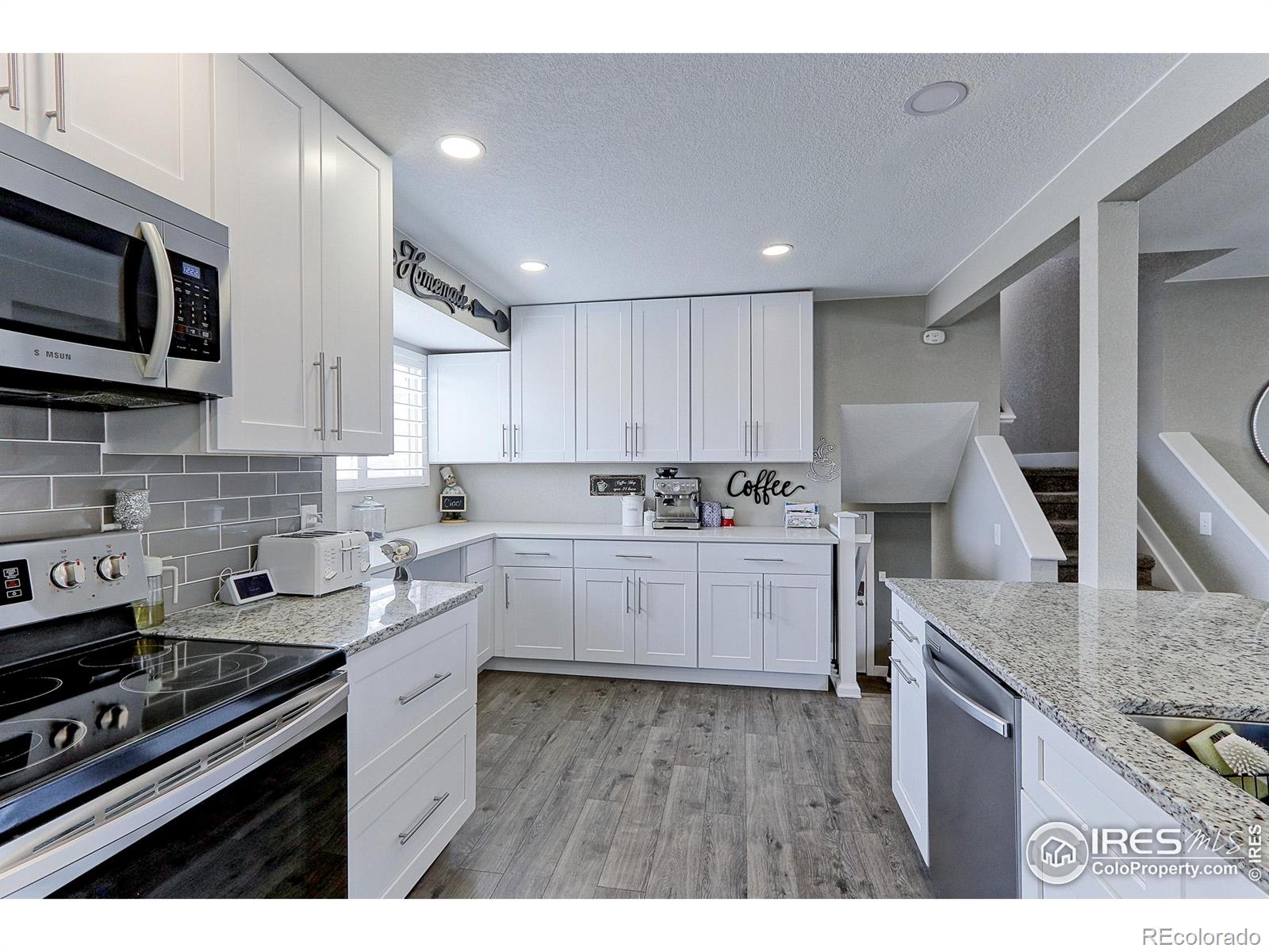 MLS Image #6 for 2136 s balsam court,lakewood, Colorado