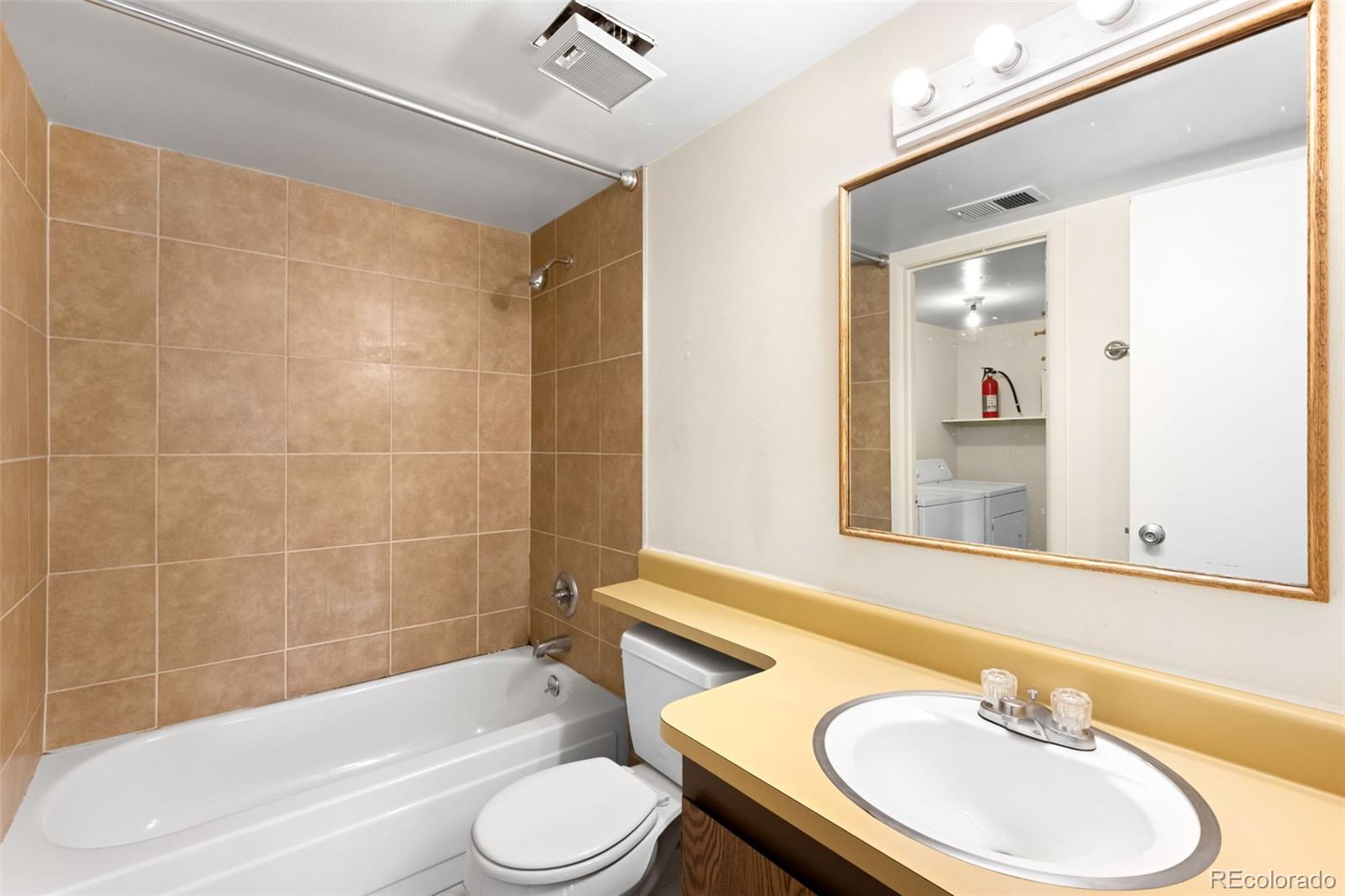 MLS Image #11 for 3041 s ursula circle,aurora, Colorado