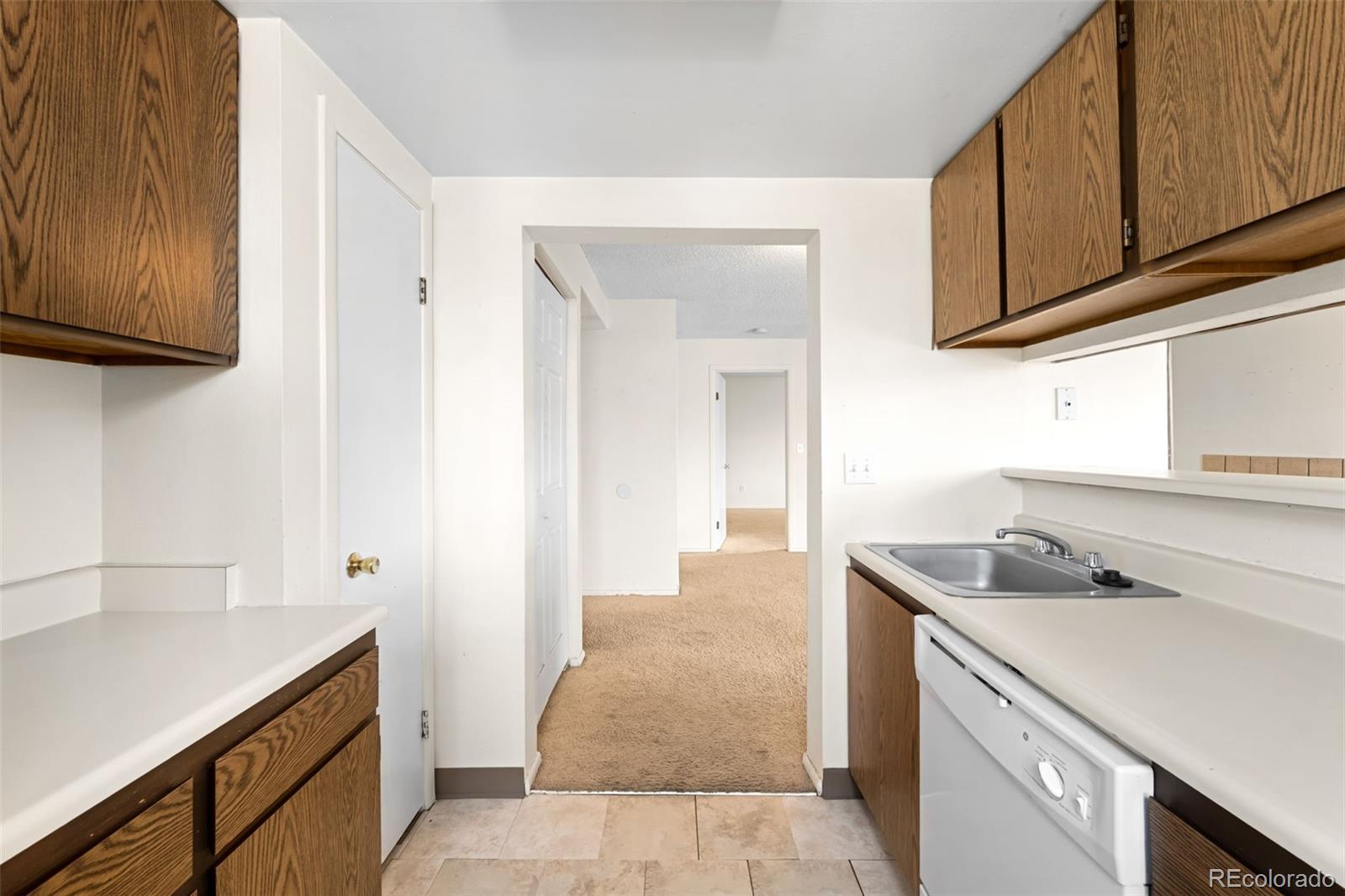 MLS Image #8 for 3041 s ursula circle,aurora, Colorado
