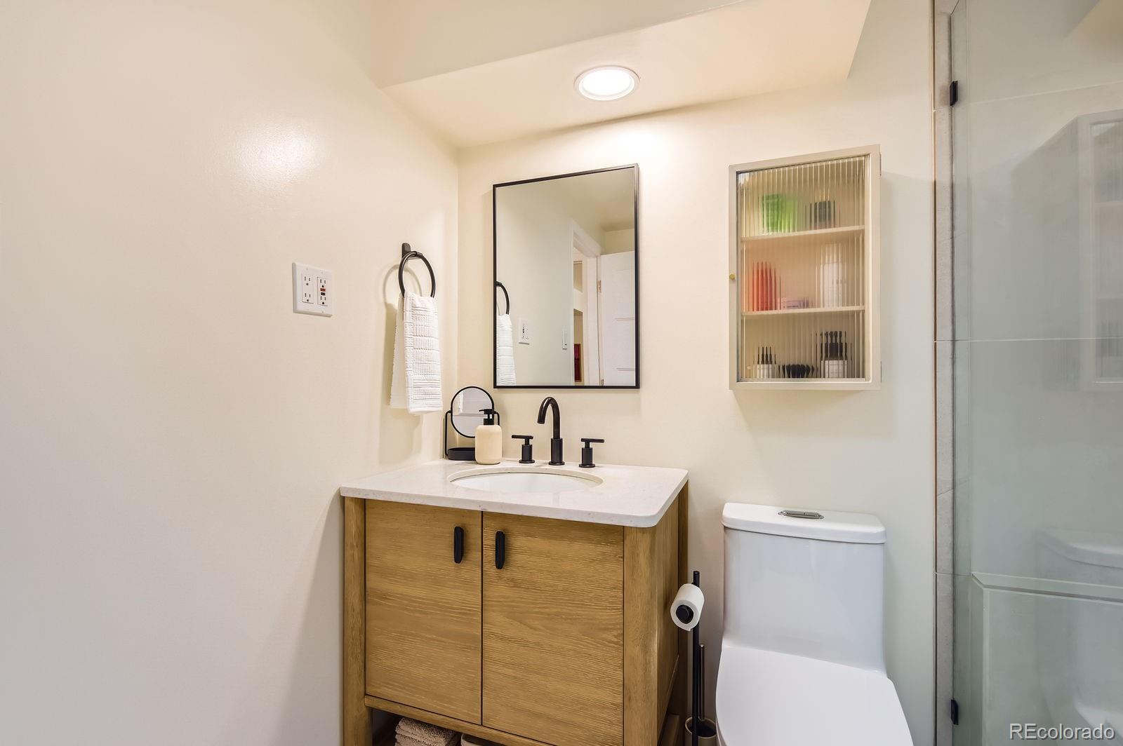 MLS Image #17 for 6745 e jewell avenue,denver, Colorado