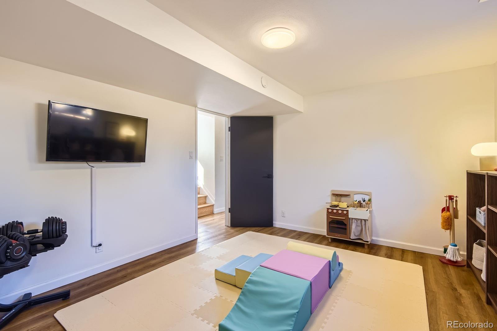 MLS Image #22 for 6745 e jewell avenue,denver, Colorado