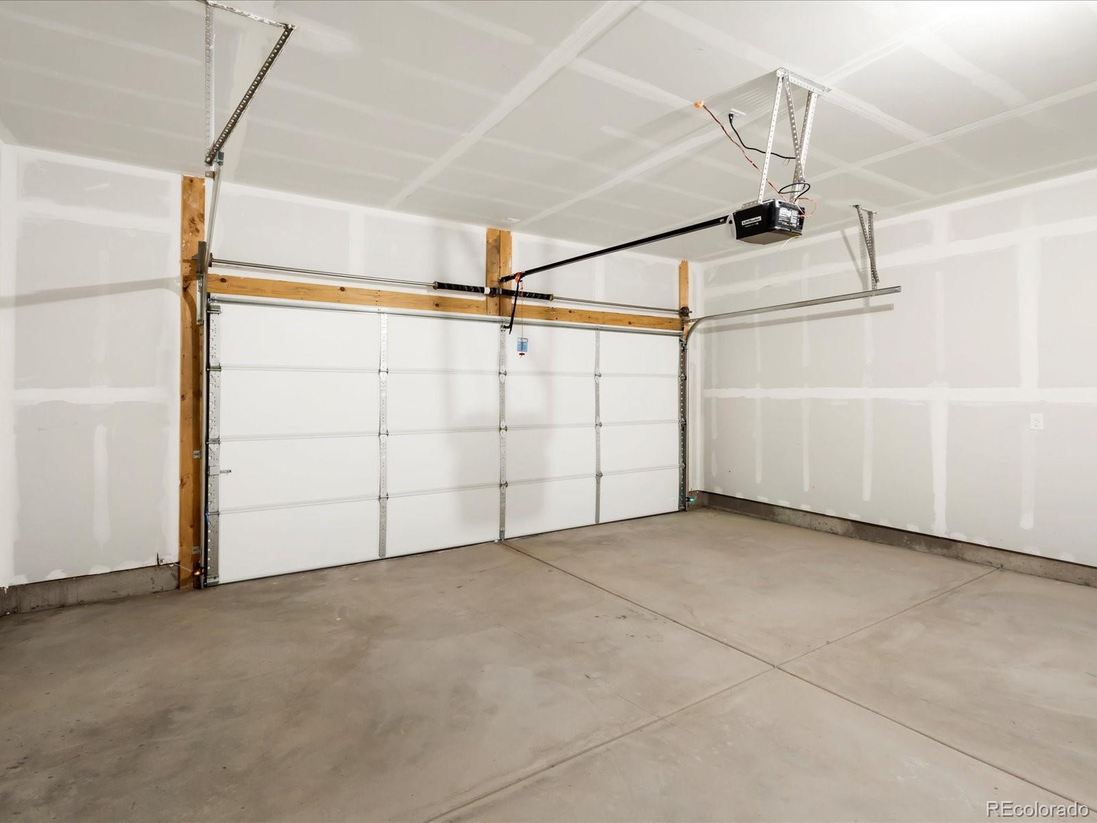 MLS Image #14 for 742 n tempe street,aurora, Colorado