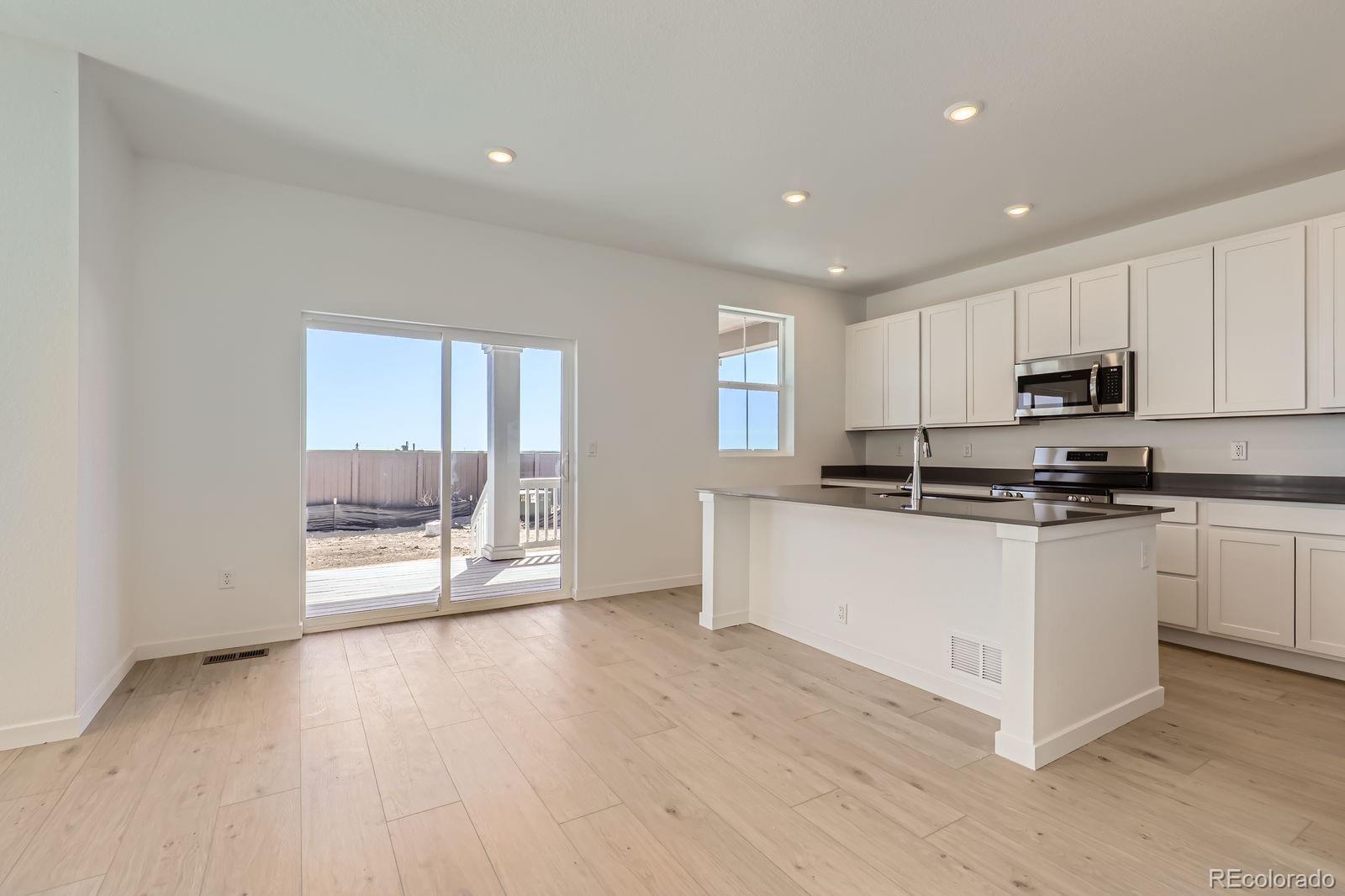 MLS Image #5 for 710 n deer park,watkins, Colorado