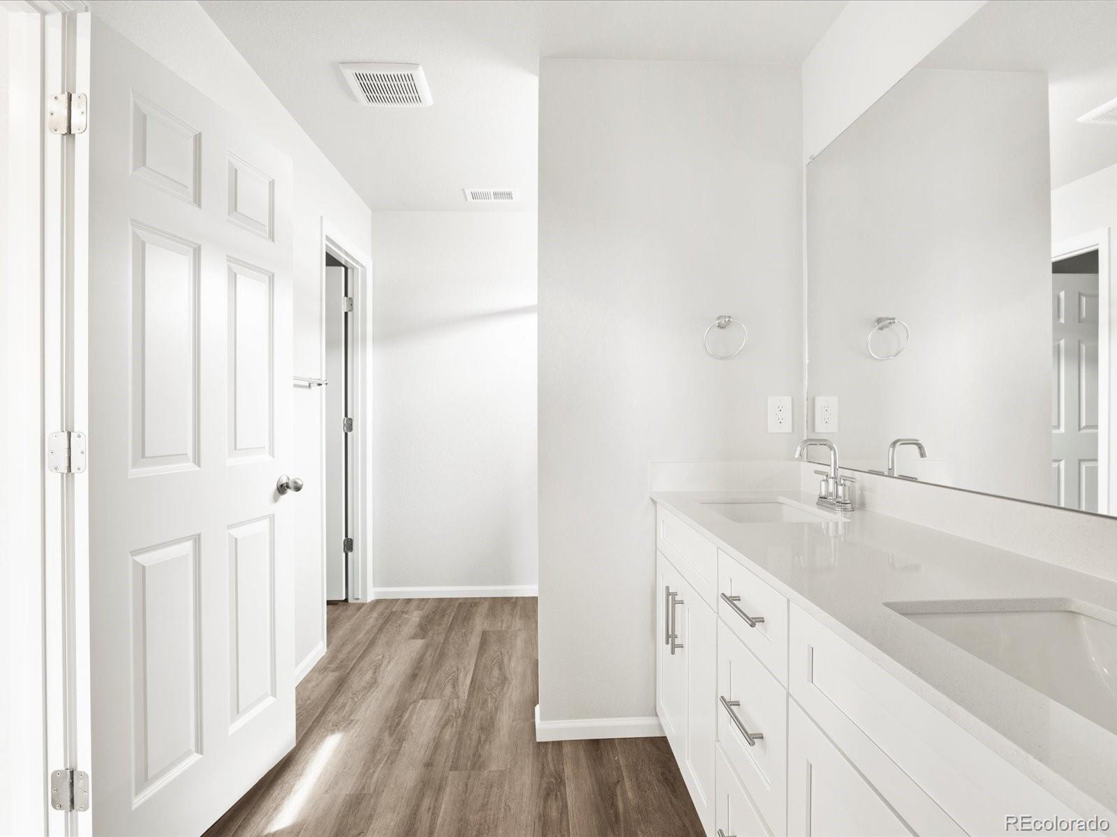 MLS Image #17 for 754 n tempe street ,aurora, Colorado