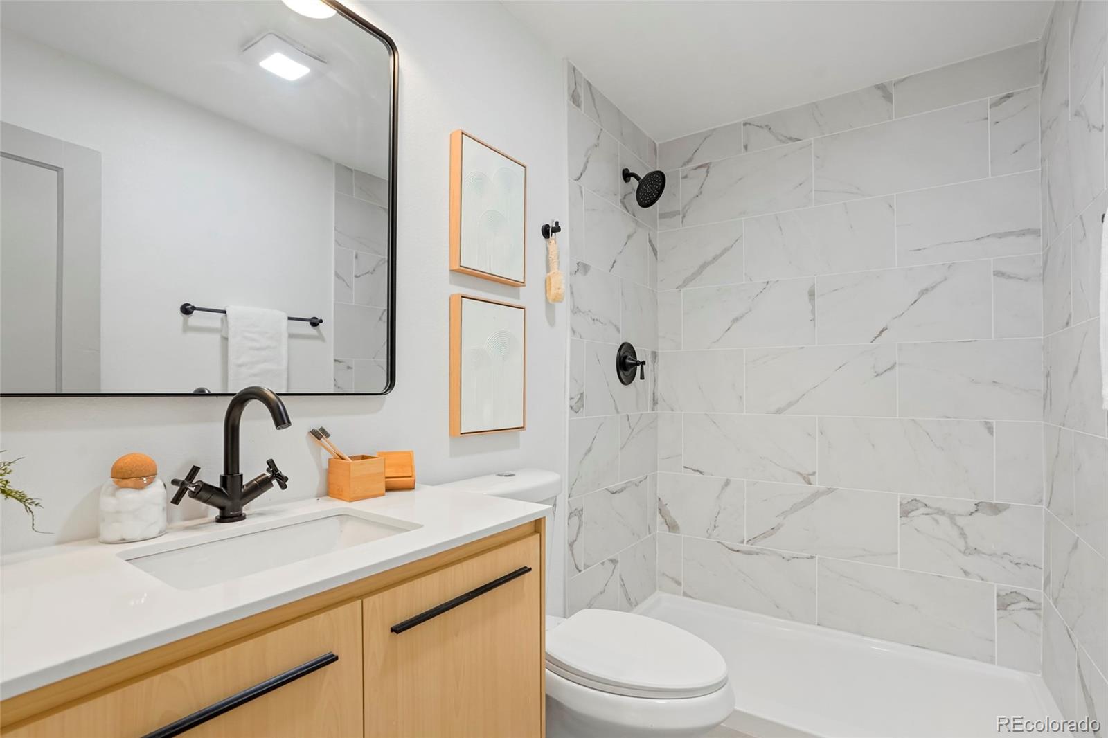 MLS Image #12 for 211  newport street,denver, Colorado