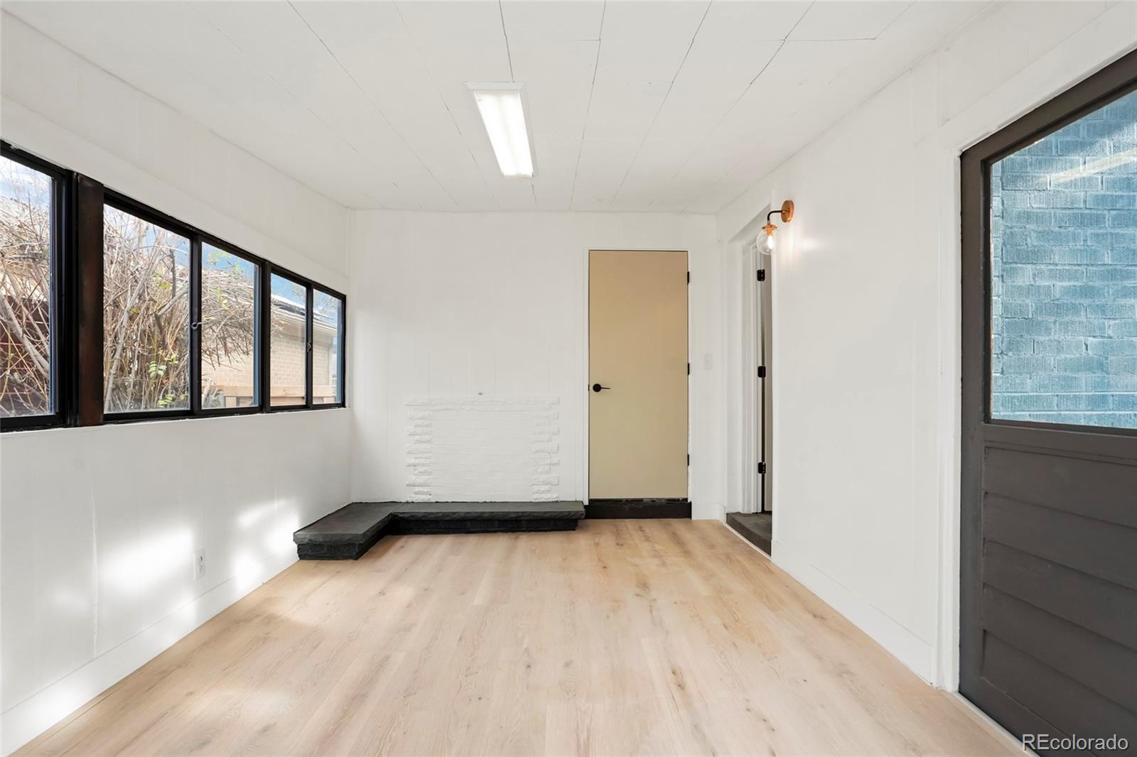 MLS Image #18 for 211  newport street,denver, Colorado