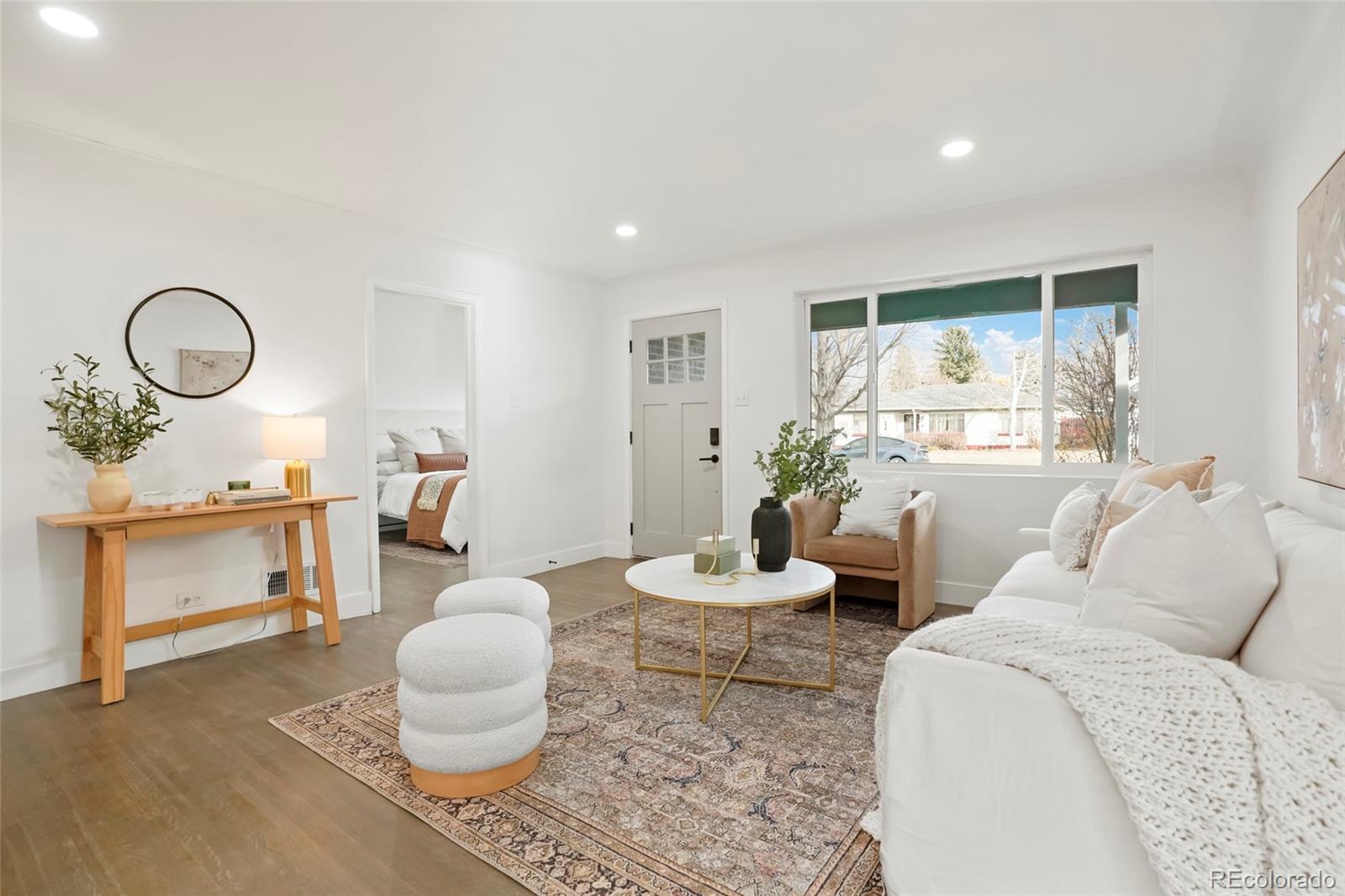 MLS Image #7 for 211  newport street,denver, Colorado