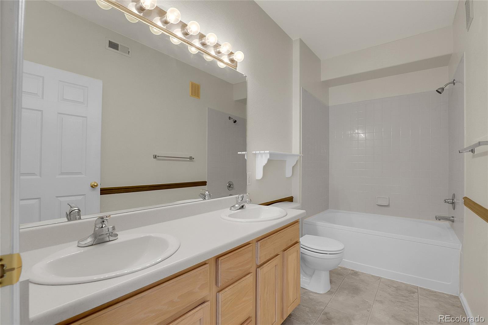MLS Image #13 for 8481 w union avenue,littleton, Colorado