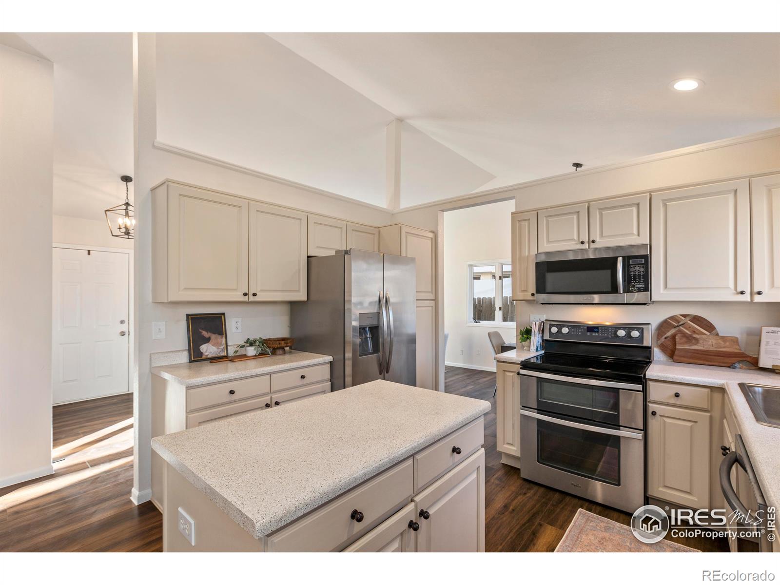 MLS Image #22 for 725  peregrine run,fort collins, Colorado