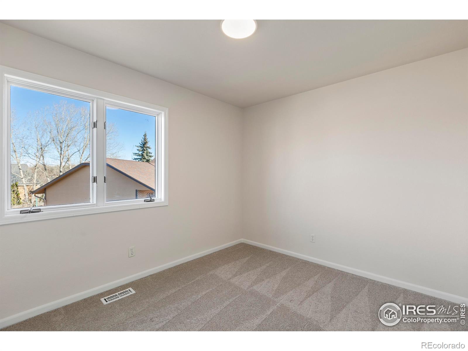 MLS Image #31 for 725  peregrine run,fort collins, Colorado