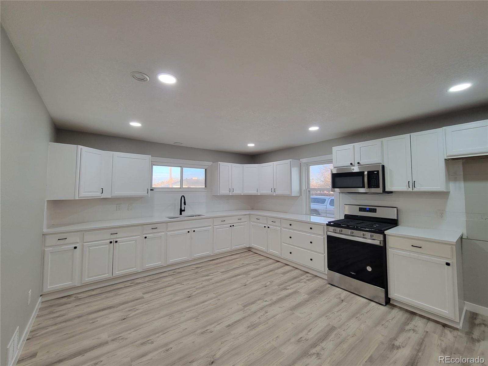 CMA Image for 7830  ladore street,Commerce City, Colorado