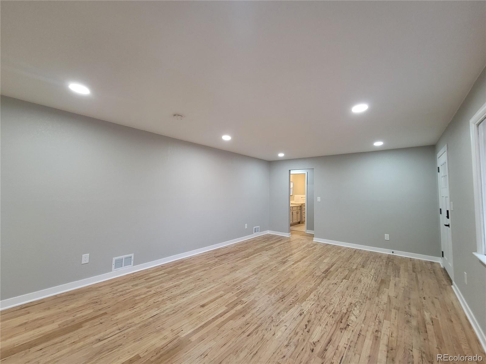 MLS Image #10 for 6851  krameria street,commerce city, Colorado