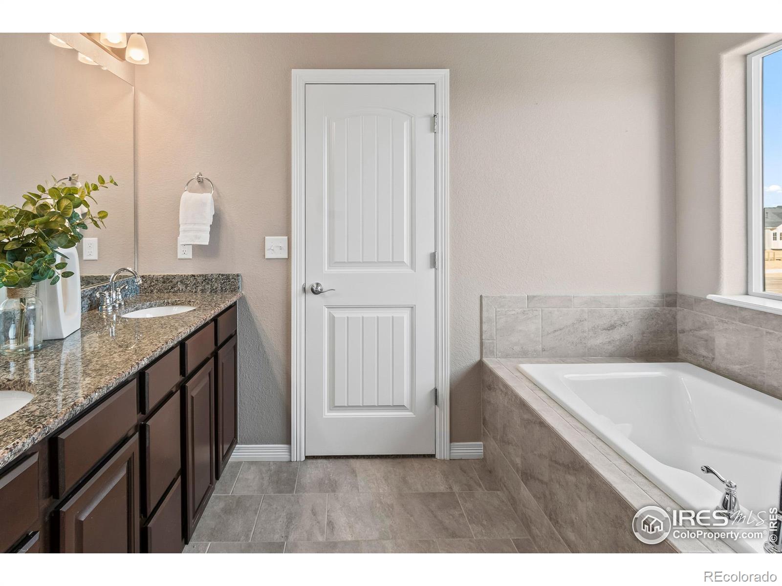 MLS Image #31 for 1410  larimer ridge parkway,timnath, Colorado
