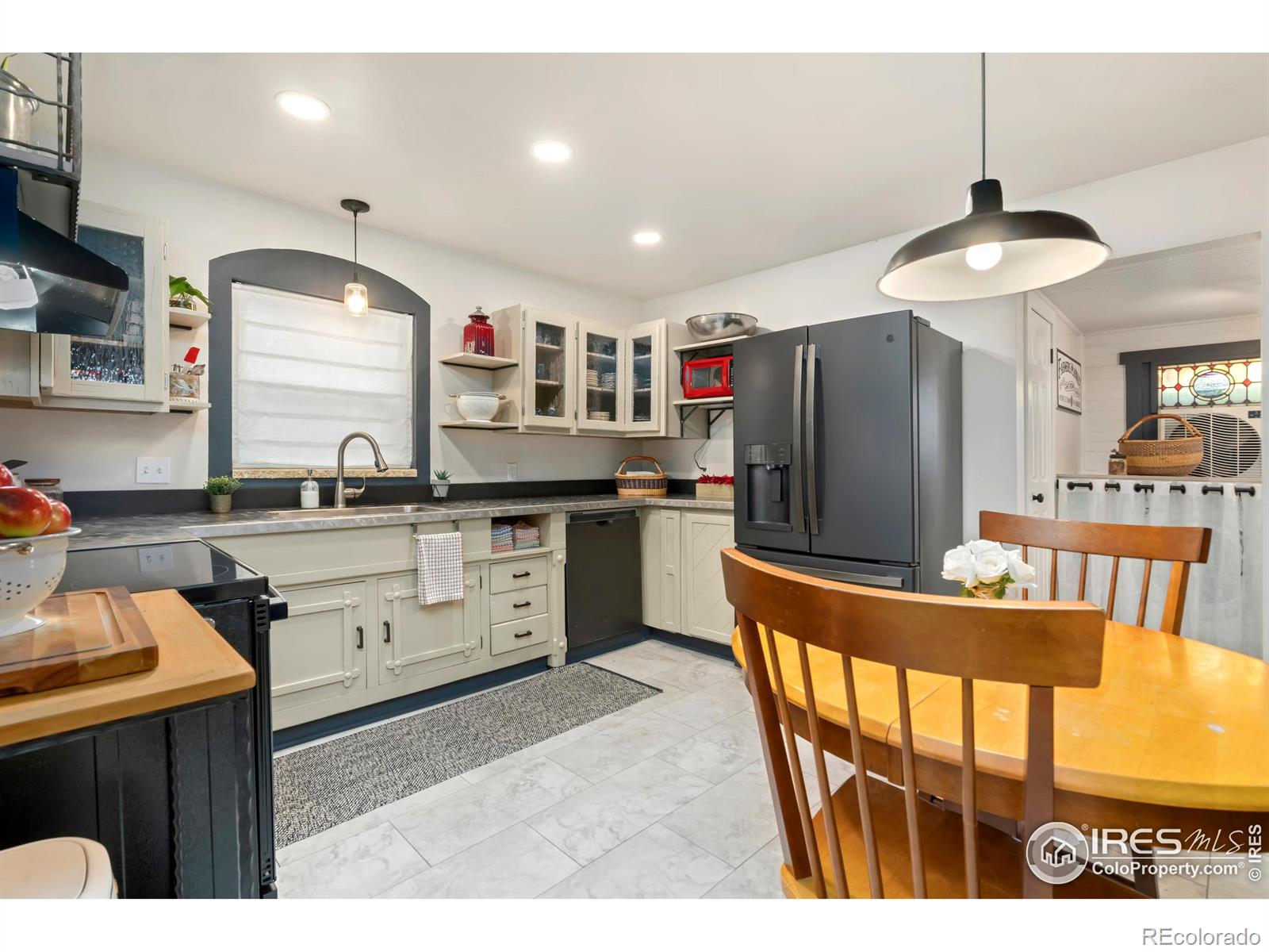 MLS Image #7 for 630 w 2nd street,loveland, Colorado