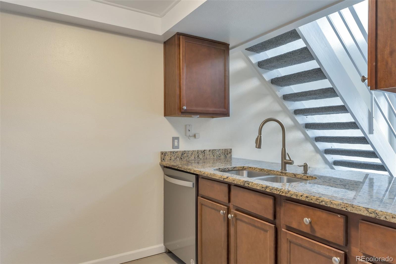 MLS Image #5 for 4866 s dudley street,littleton, Colorado