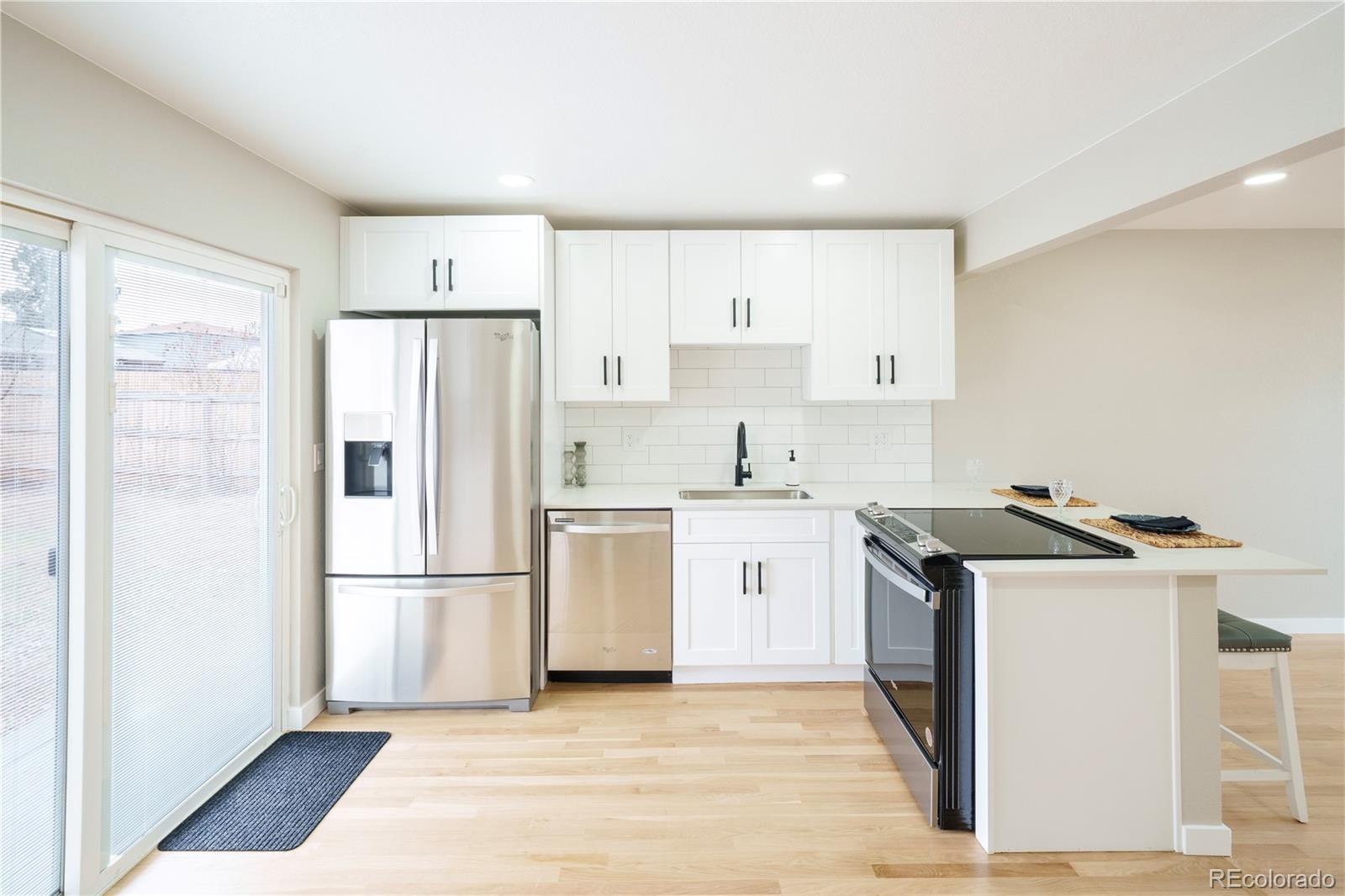 MLS Image #2 for 2880 s olathe court,aurora, Colorado