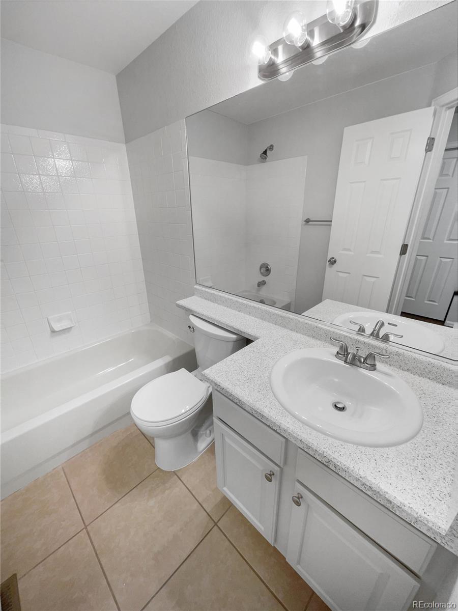 MLS Image #27 for 5236 s liverpool way,centennial, Colorado