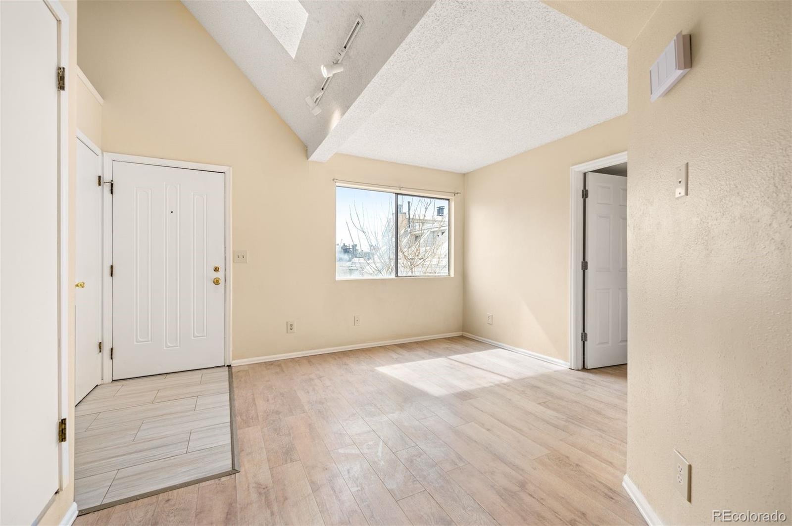 MLS Image #6 for 17093 e tennessee drive,aurora, Colorado