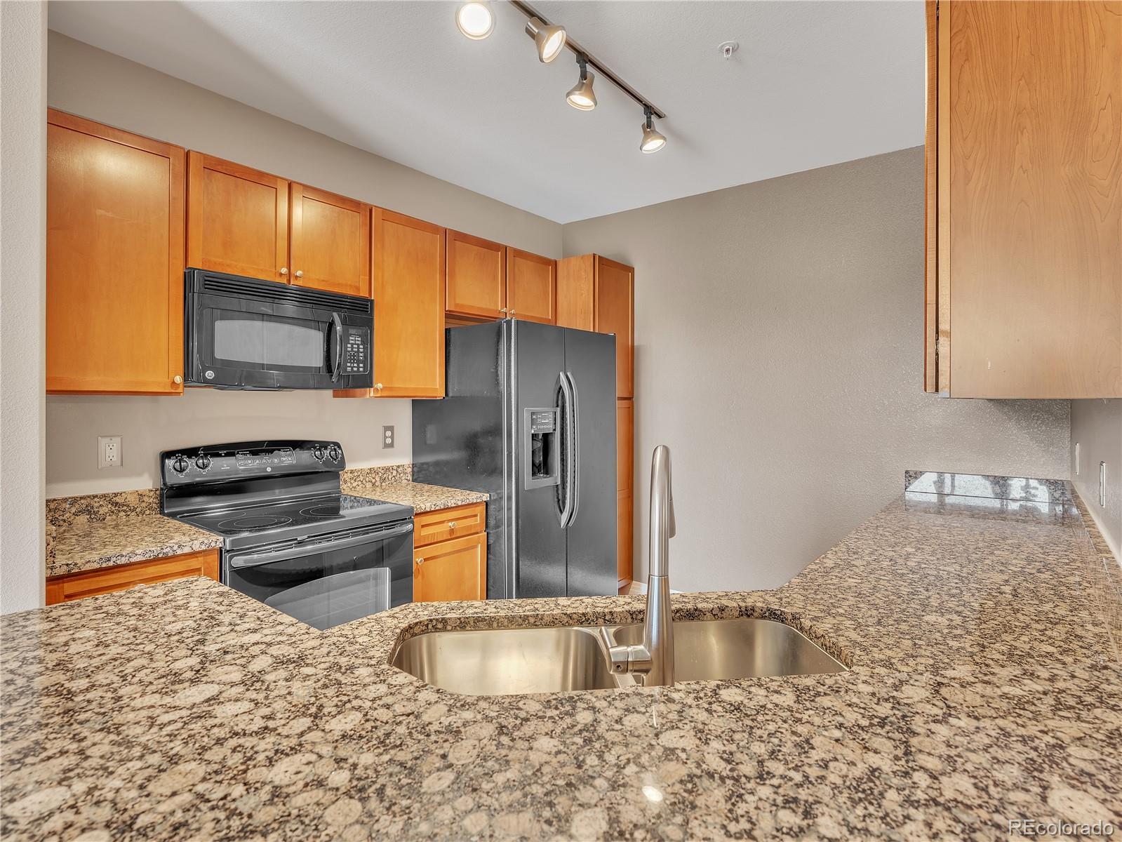 MLS Image #7 for 9019 e panorama circle,englewood, Colorado
