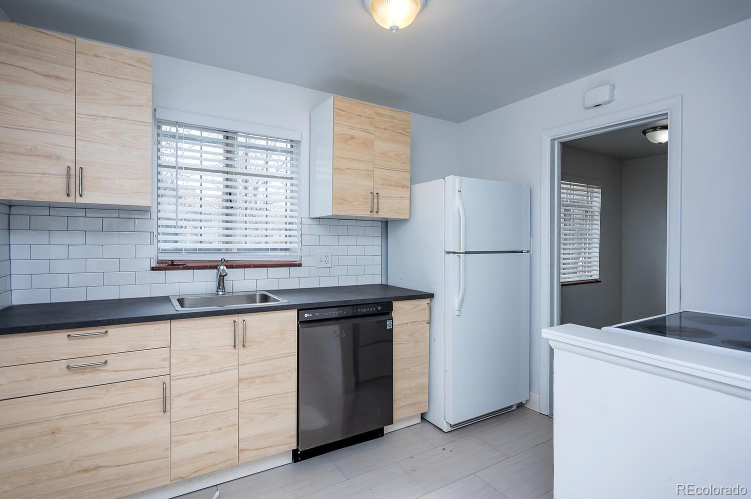 MLS Image #4 for 482 n humboldt street,denver, Colorado