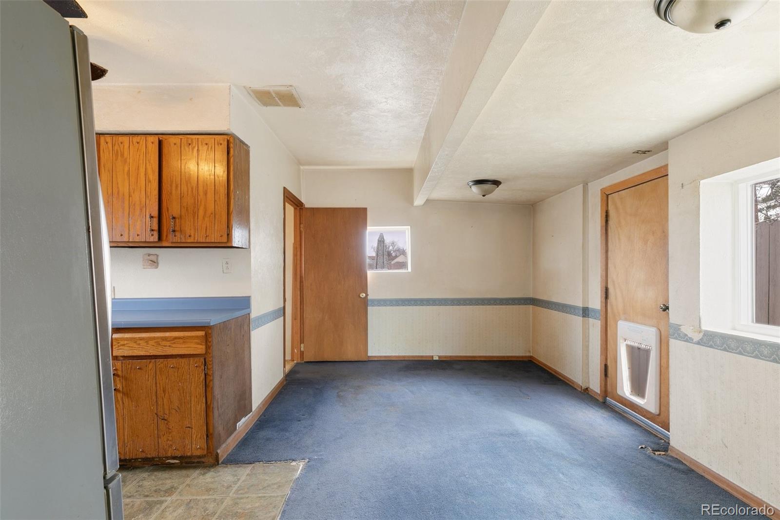 MLS Image #11 for 228 e jefferson street,colorado springs, Colorado
