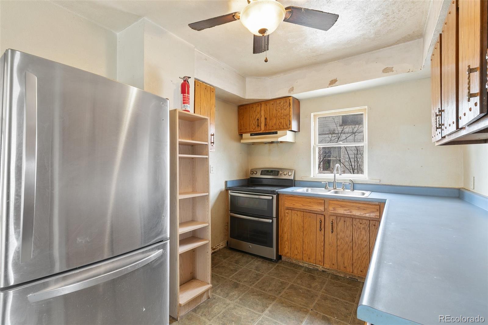 MLS Image #2 for 228 e jefferson street,colorado springs, Colorado