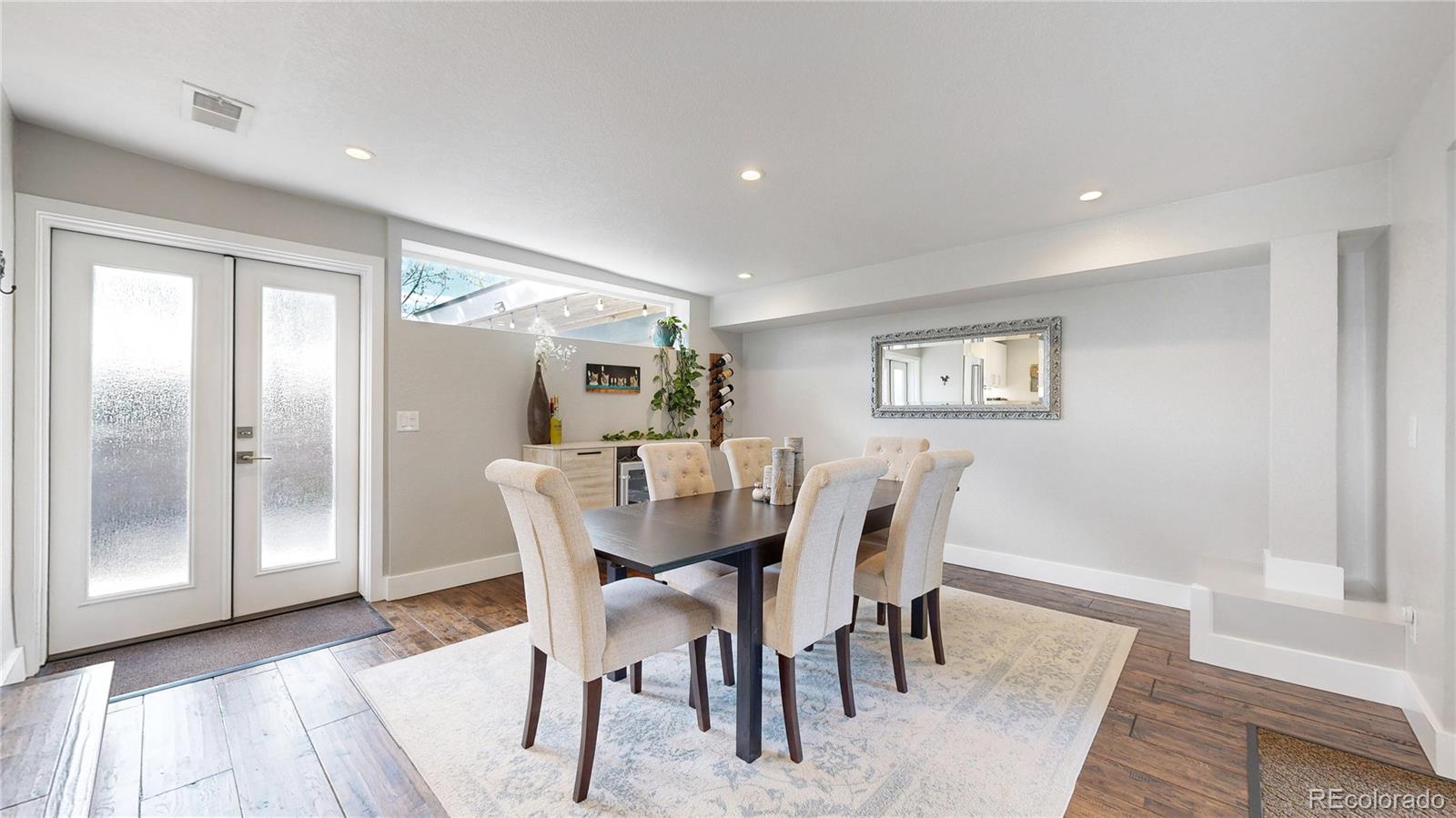 MLS Image #6 for 2551 s bellaire street,denver, Colorado