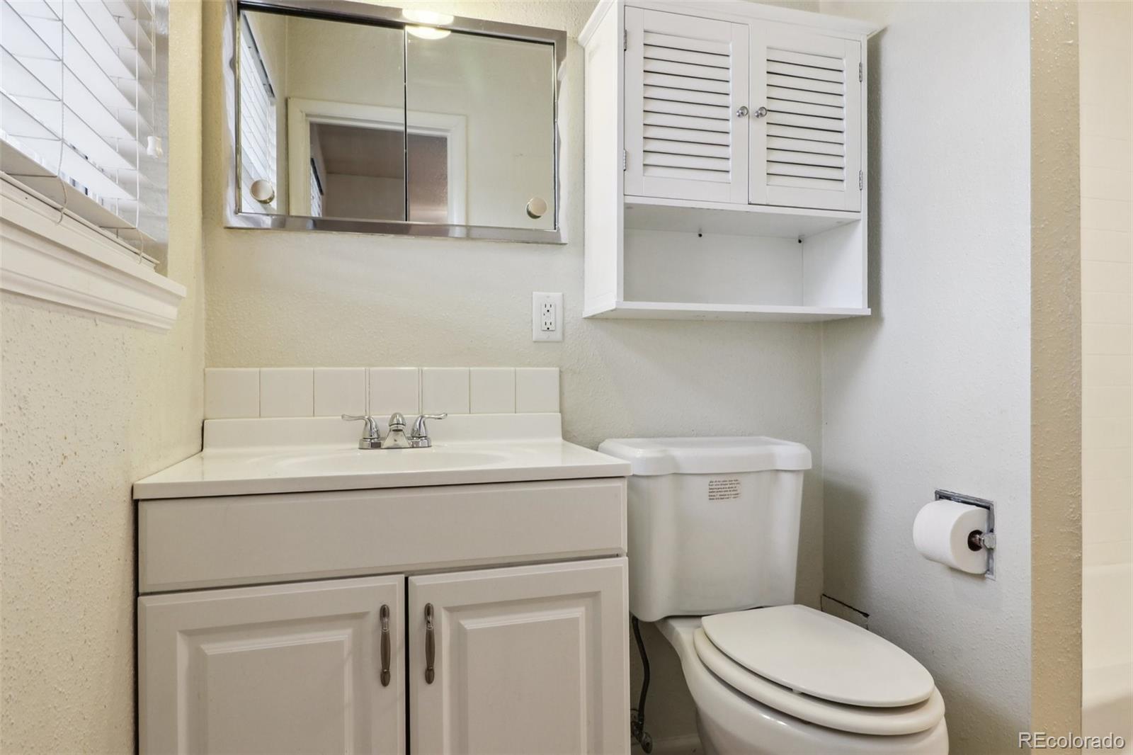 MLS Image #10 for 7412 w 76th avenue,arvada, Colorado