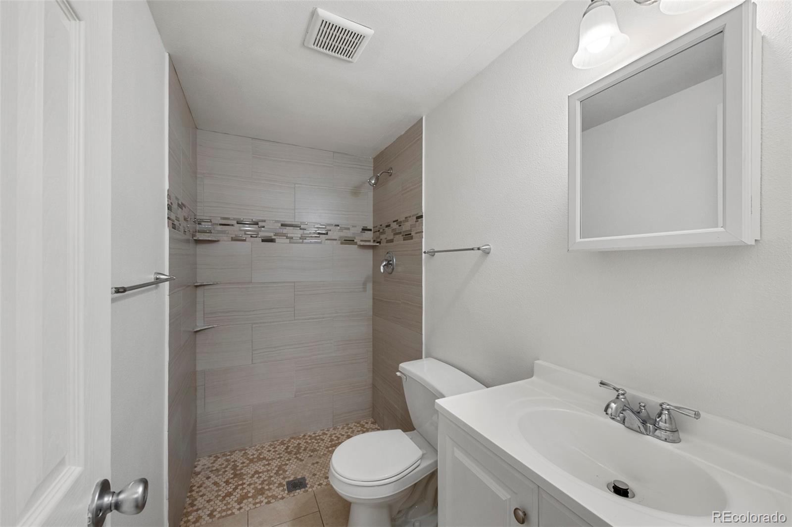 MLS Image #15 for 12501  randolph place,denver, Colorado