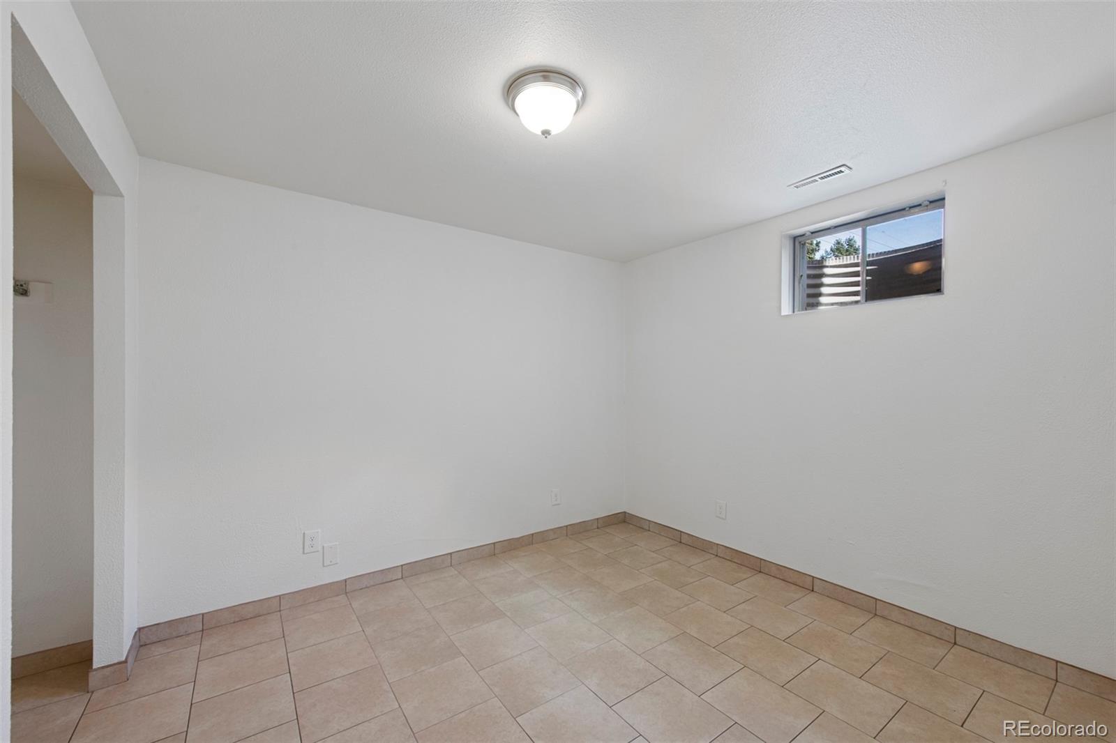 MLS Image #17 for 12501  randolph place,denver, Colorado