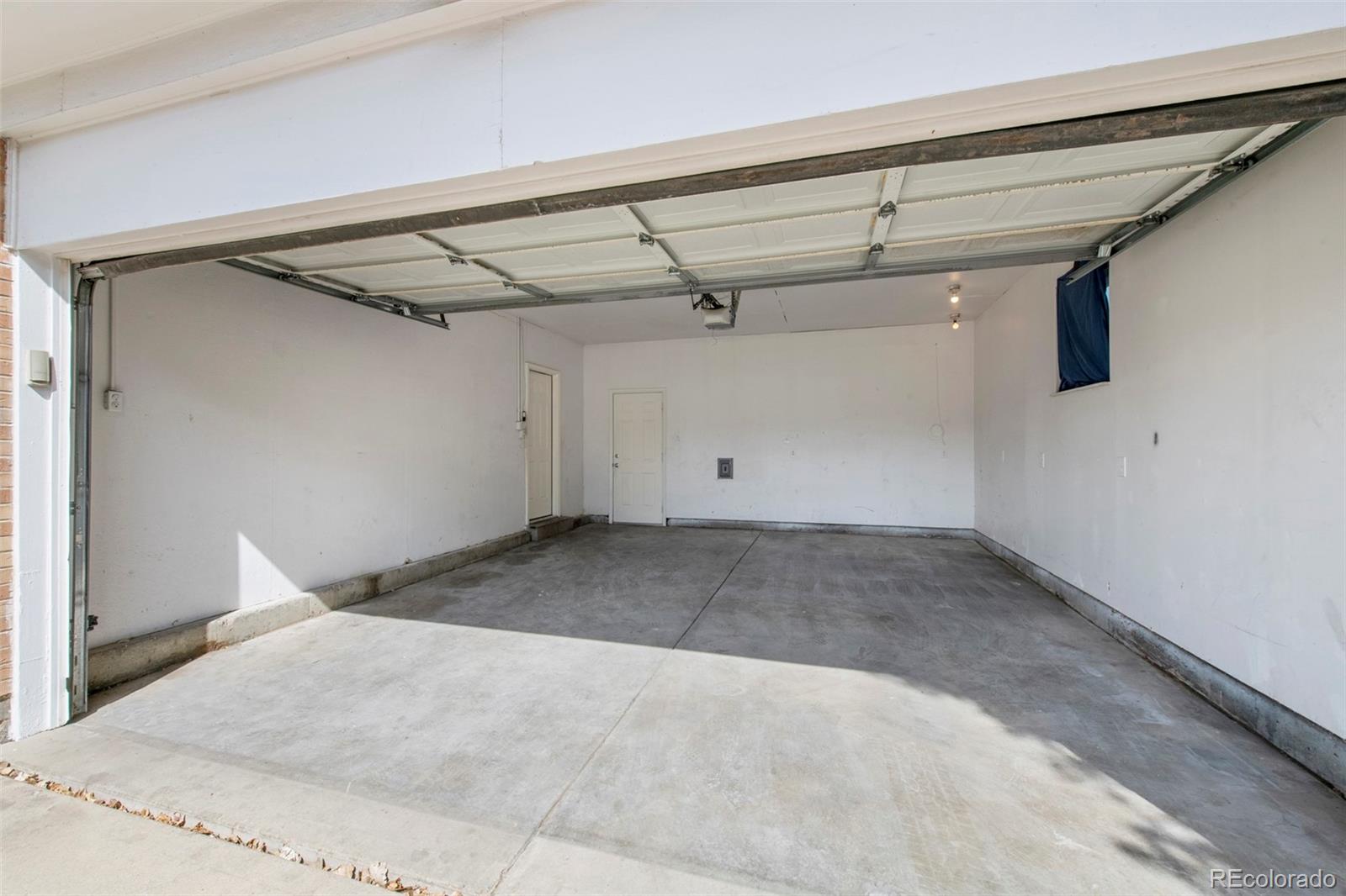 MLS Image #19 for 12501  randolph place,denver, Colorado