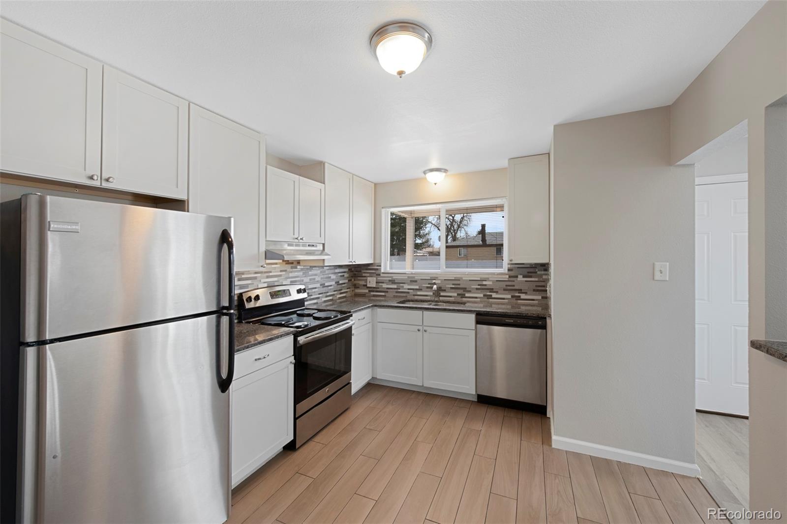 MLS Image #6 for 12501  randolph place,denver, Colorado