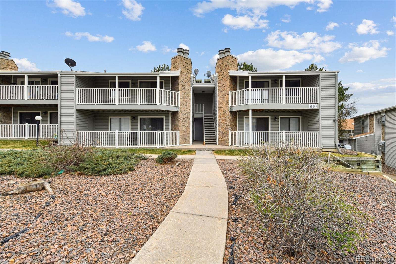 MLS Image #22 for 910 s walden street,aurora, Colorado