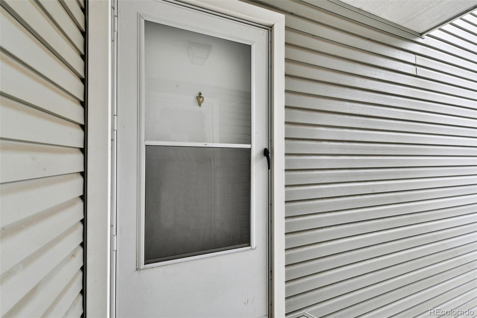 MLS Image #23 for 910 s walden street,aurora, Colorado