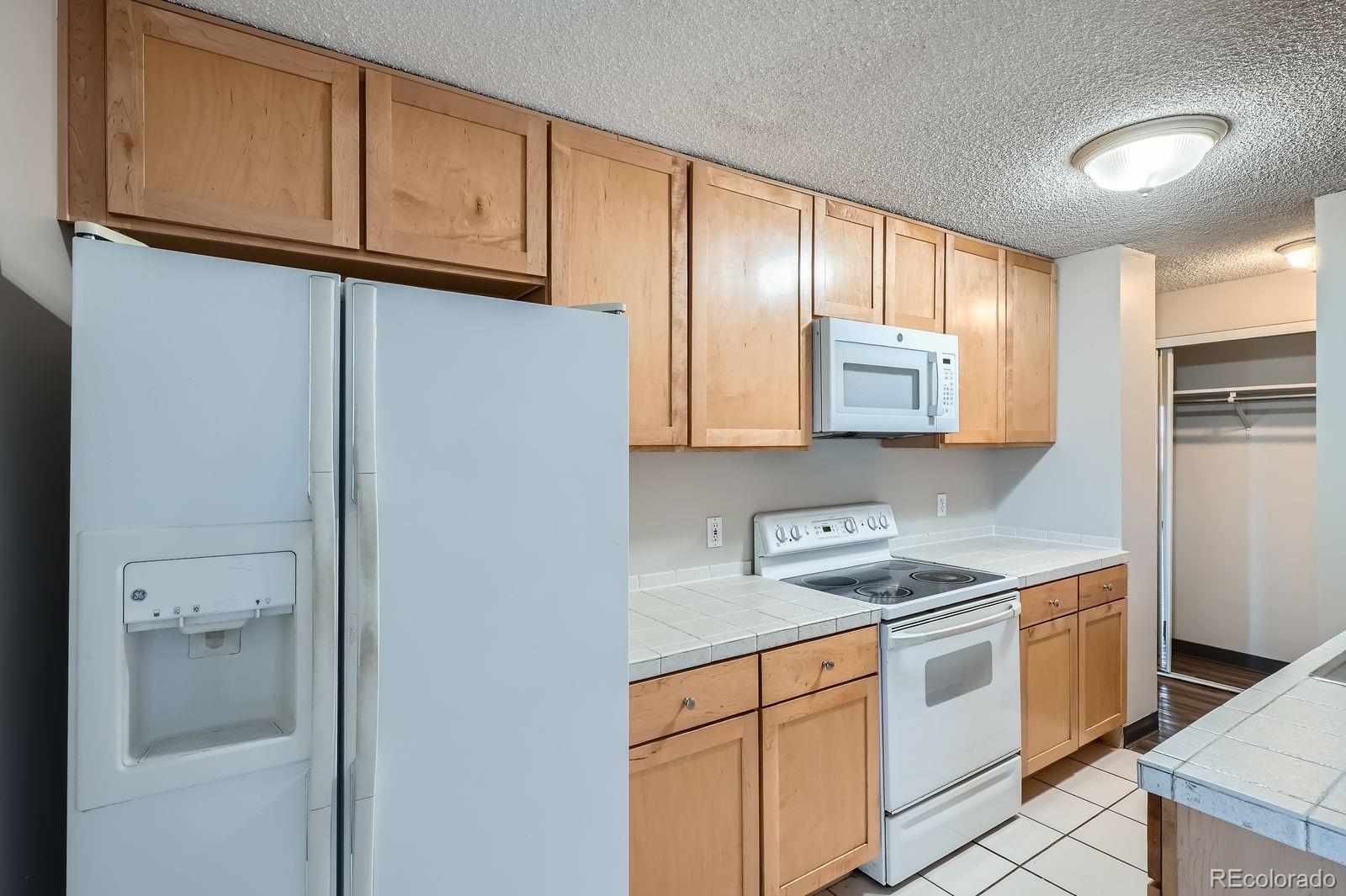 MLS Image #4 for 2225  buchtel boulevard,denver, Colorado
