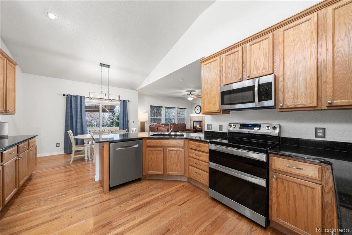 MLS Image #5 for 2730  river view drive,broomfield, Colorado