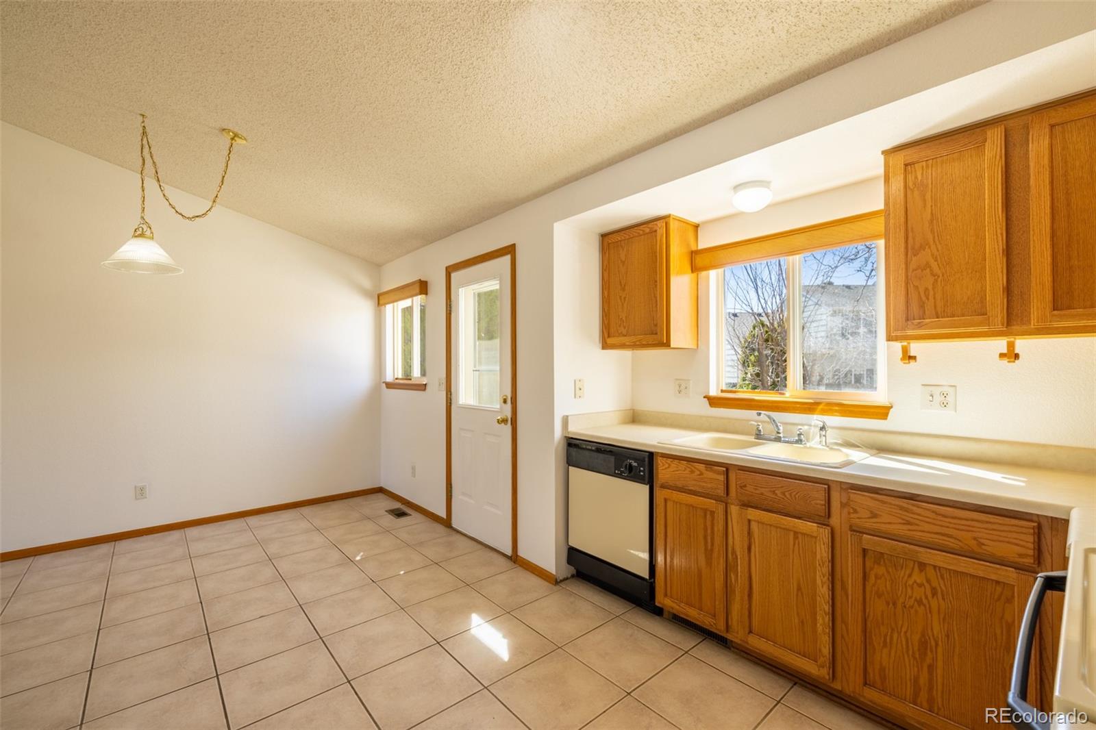 MLS Image #11 for 1019  red oak drive,longmont, Colorado