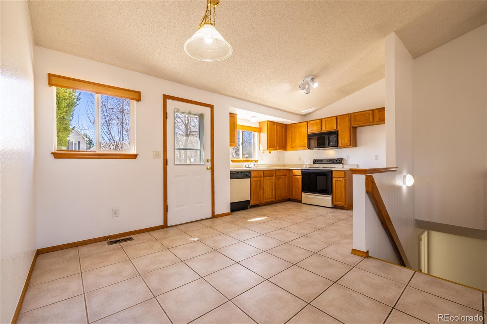 MLS Image #7 for 1019  red oak drive,longmont, Colorado