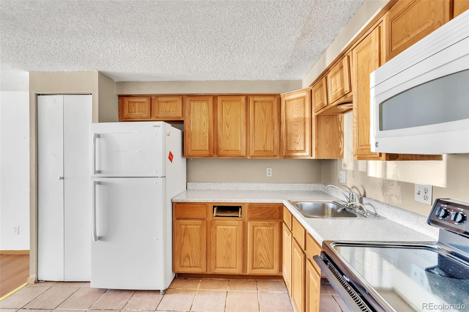 MLS Image #3 for 8826 e florida avenue,denver, Colorado