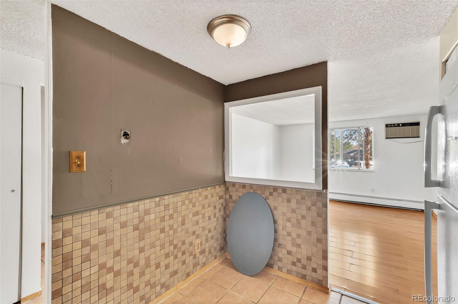 MLS Image #6 for 8826 e florida avenue,denver, Colorado