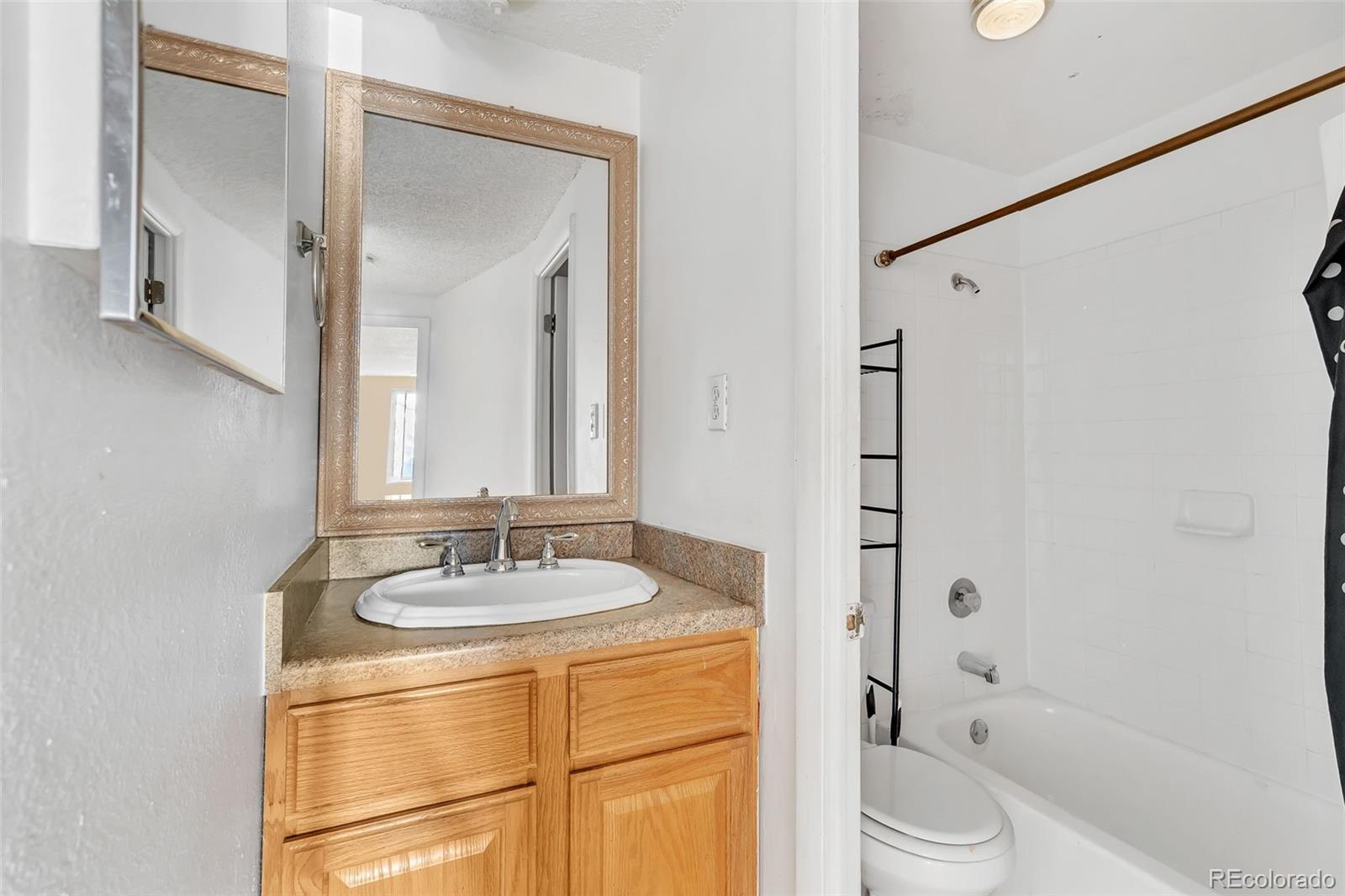 MLS Image #7 for 8826 e florida avenue,denver, Colorado