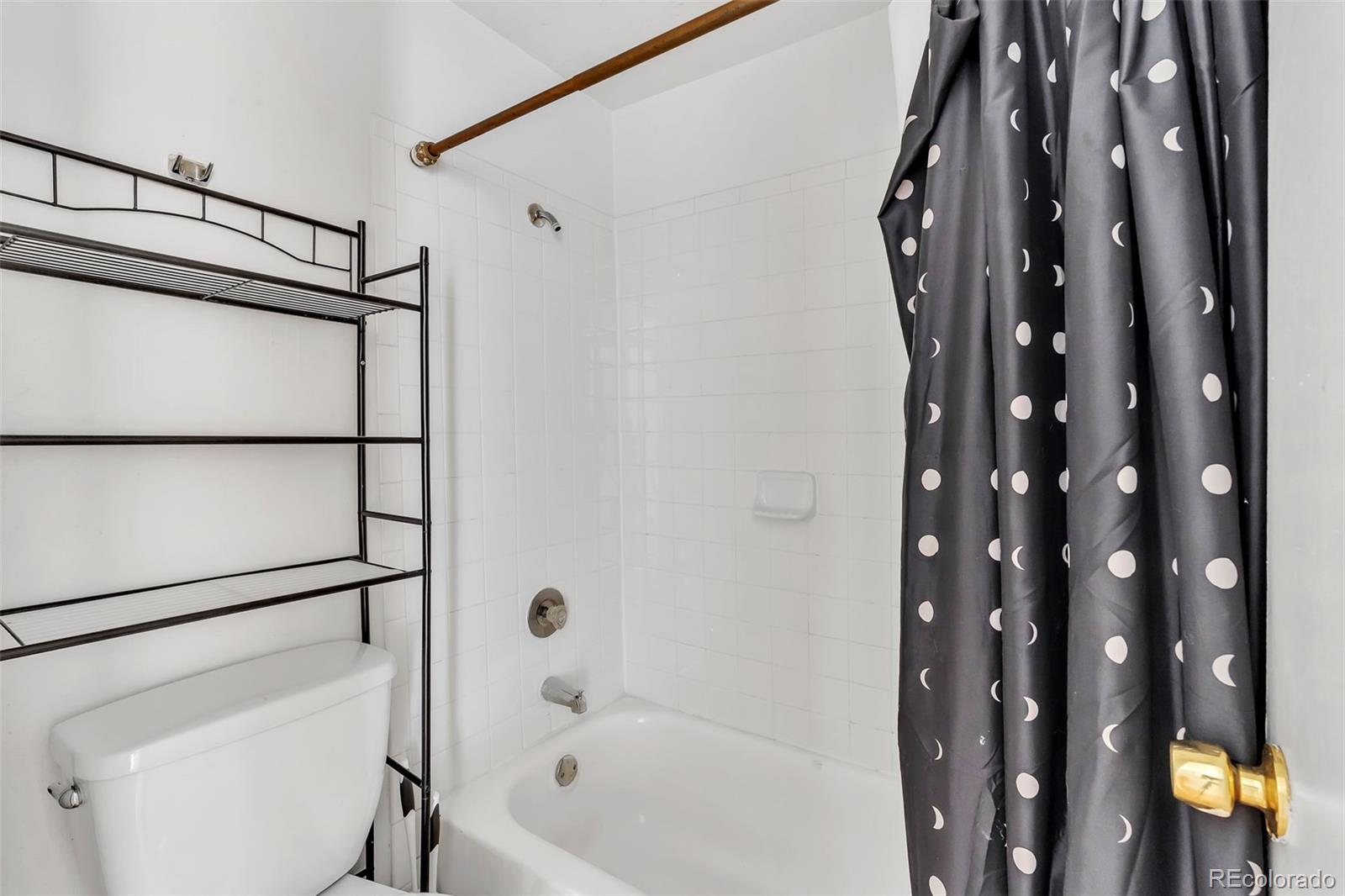 MLS Image #8 for 8826 e florida avenue,denver, Colorado