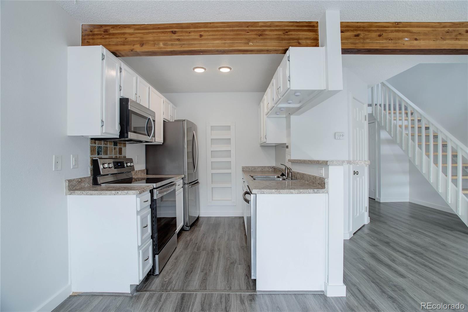 MLS Image #13 for 5062  barnes road,colorado springs, Colorado
