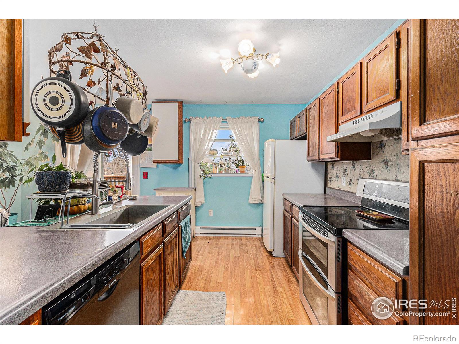 MLS Image #3 for 2140  bowen street,longmont, Colorado