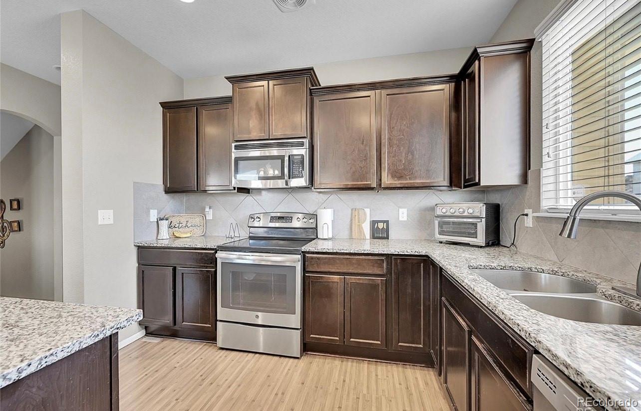 MLS Image #5 for 19680 e 61st drive,aurora, Colorado