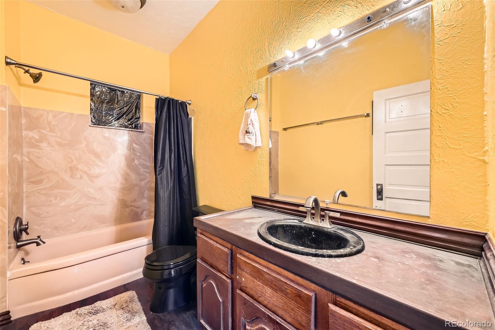 MLS Image #11 for 3064 s cherokee street,englewood, Colorado